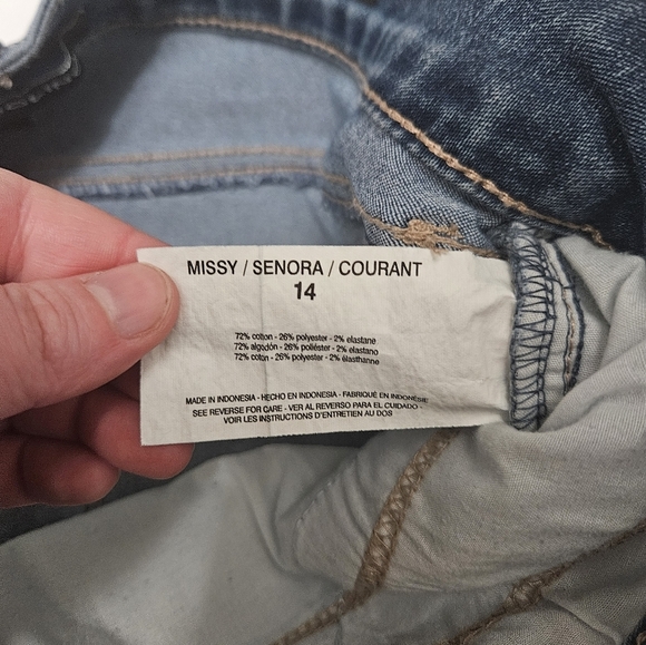 Bandolino Plus Size Straight Leg Jeans! - Picture 4 of 7